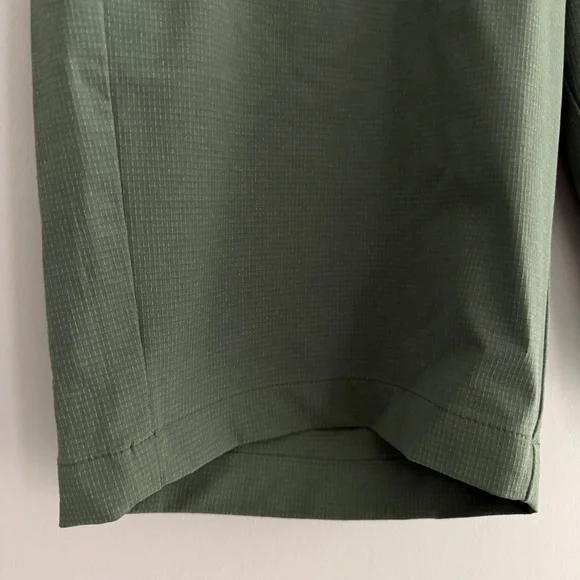 TOMMY BAHAMA CHIP SHOT SHORTS GOLF CASUAL DRESSY POCKET LIGHTWEIGHT GREEN NWT 32